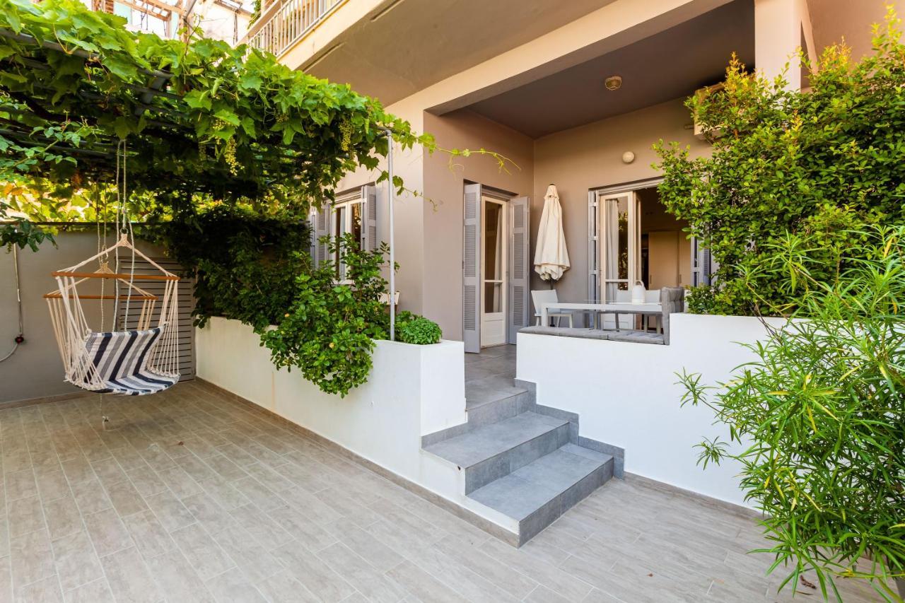 A Homes Greece - Urban Garden Retreat Kalamata Extérieur photo