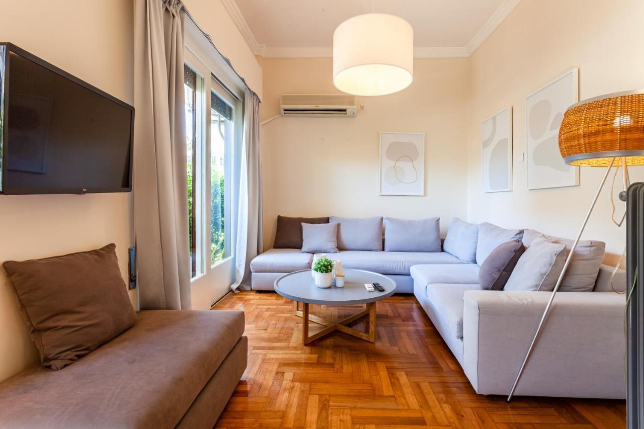 A Homes Greece - Urban Garden Retreat Kalamata Extérieur photo